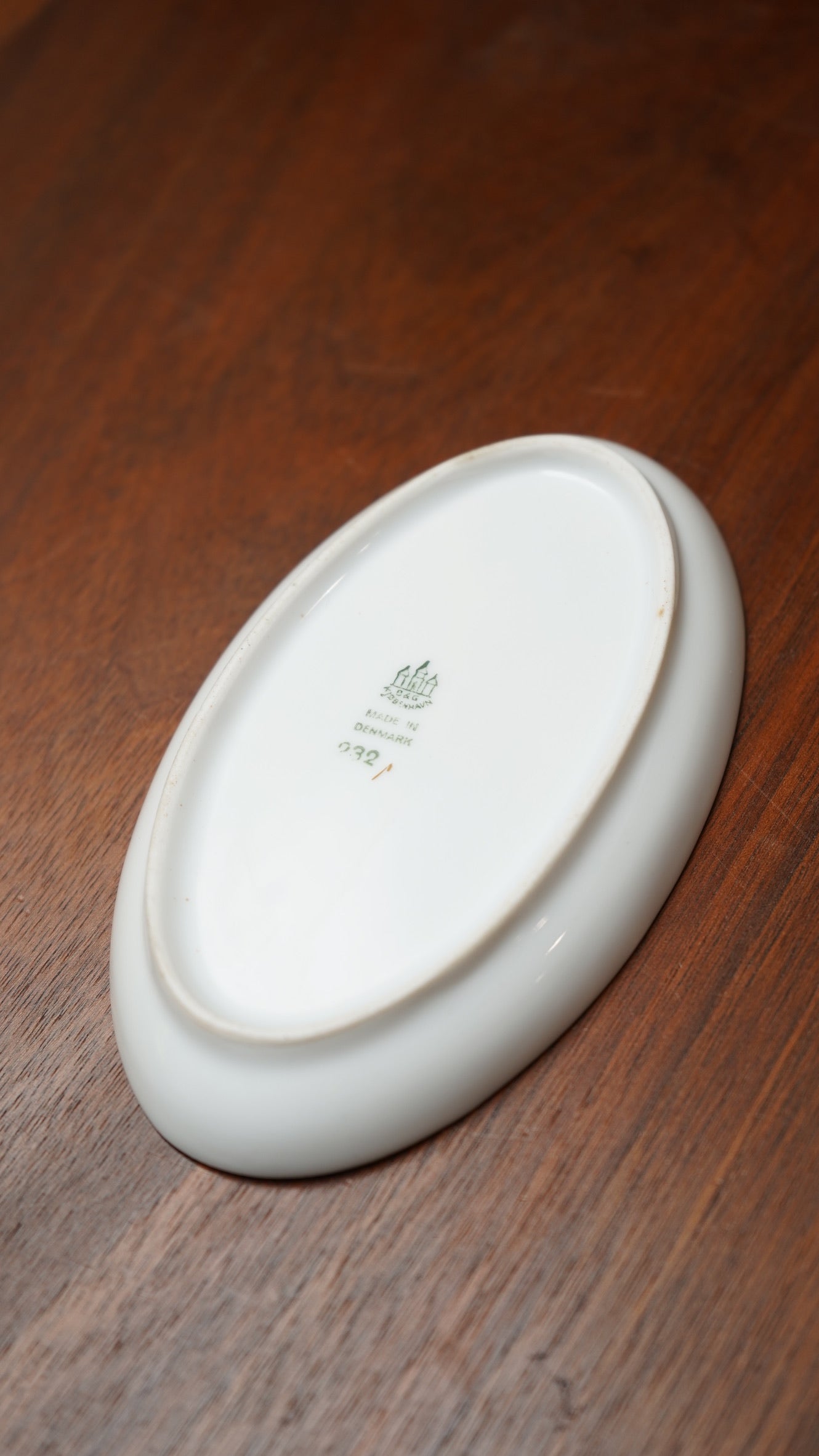 Royal Copenhagen White Porcelain Oval Ring Dish with Gold Rim – Made in Denmark