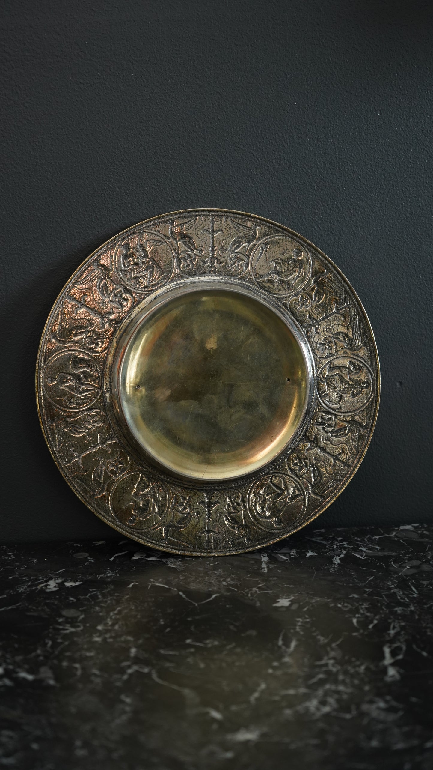 Victorian Silver-Plated Inkwell Depicting Boudica in Chariot – Neoclassical Revival Desk Accessory