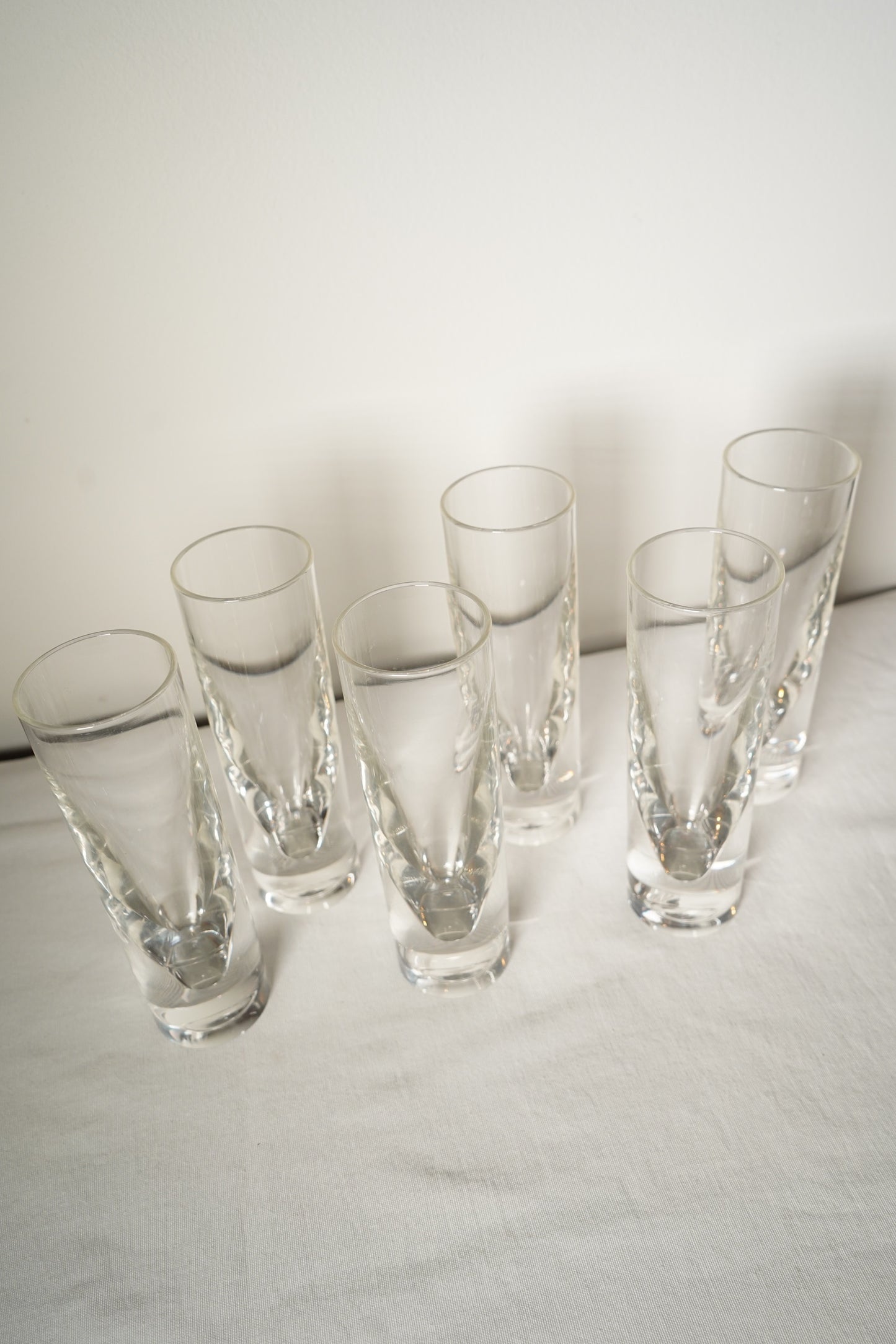 Set of Six 1970s Lucite Sculptural Highball Tumblers, Italian Modernist Style Barware