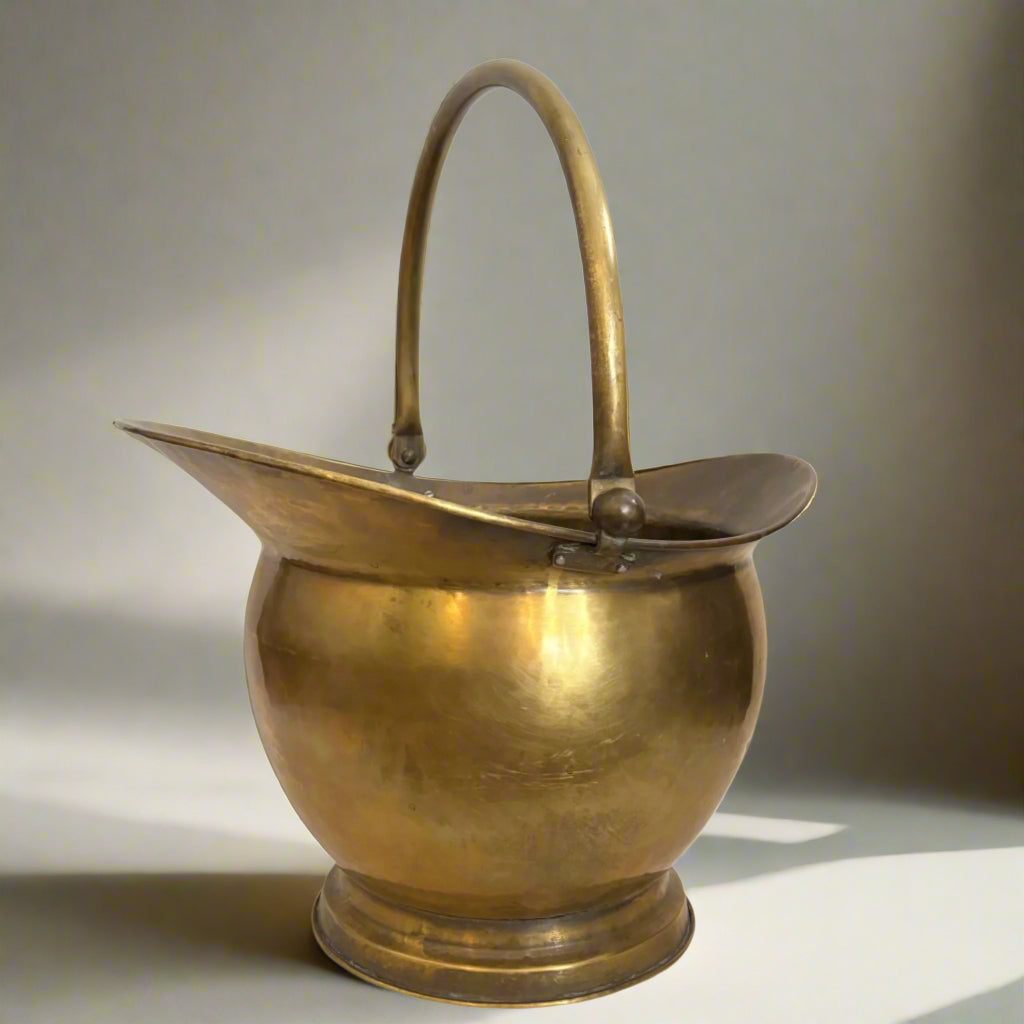 Antique Arts & Crafts Style Hammered Brass Hearth Handled Planter, Vintage Brass Bucket with Handle