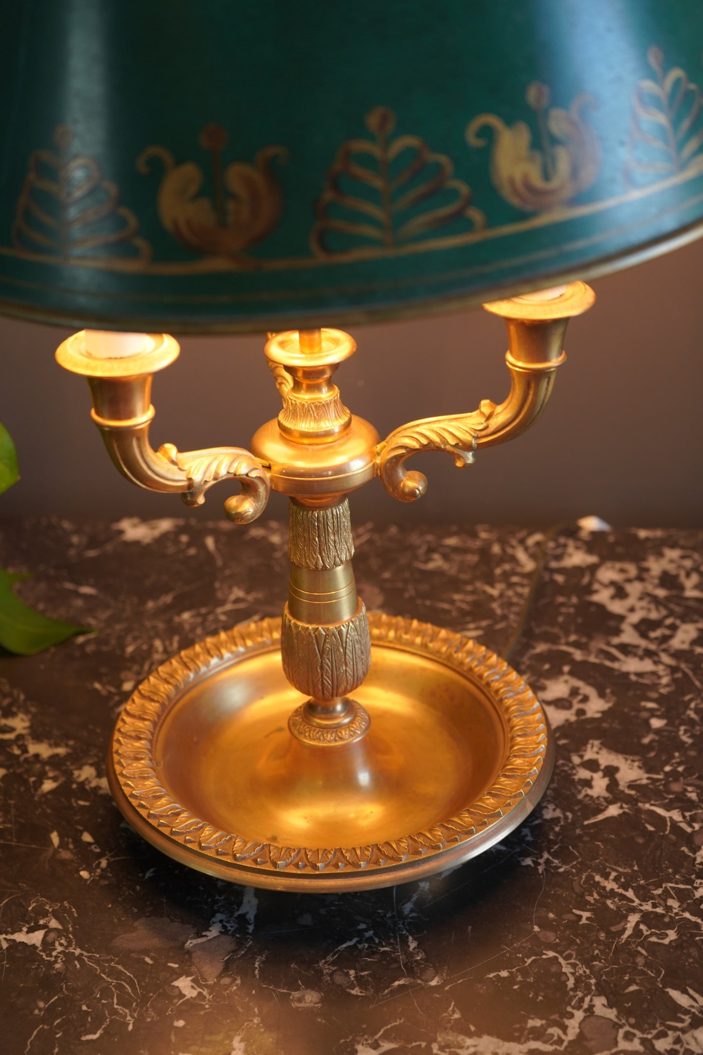 Antique French Bouillotte Lamp with Hand-Painted Tole Shade | Gilt Bronze / Brass Mix, Neoclassical, c.1920