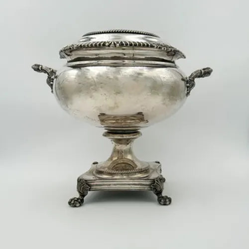 Elegant Late Victorian Silver-Plated Hot Water Urn / Samovar, Circa 1890