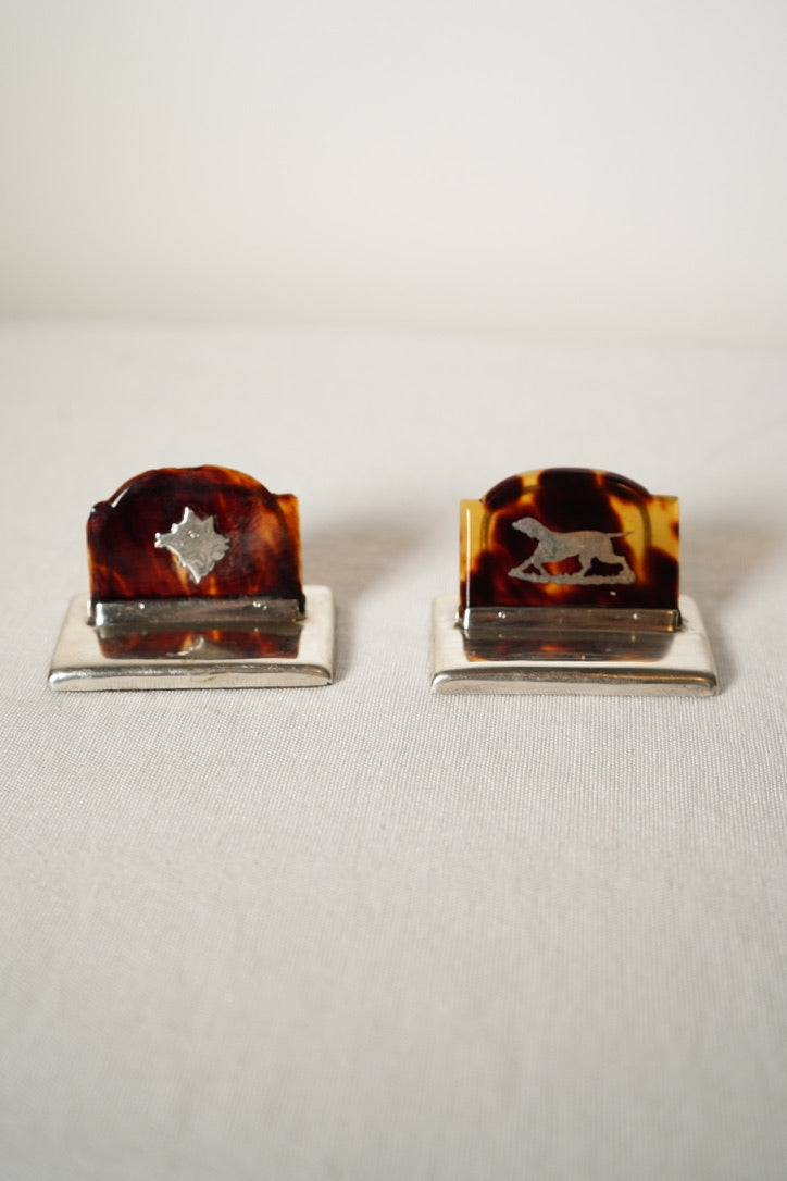 Edwardian Sterling Silver and Tortoiseshell Card or Menu Holders Pair with Boar’s Head and Sporting Dog, Birmingham c.1900