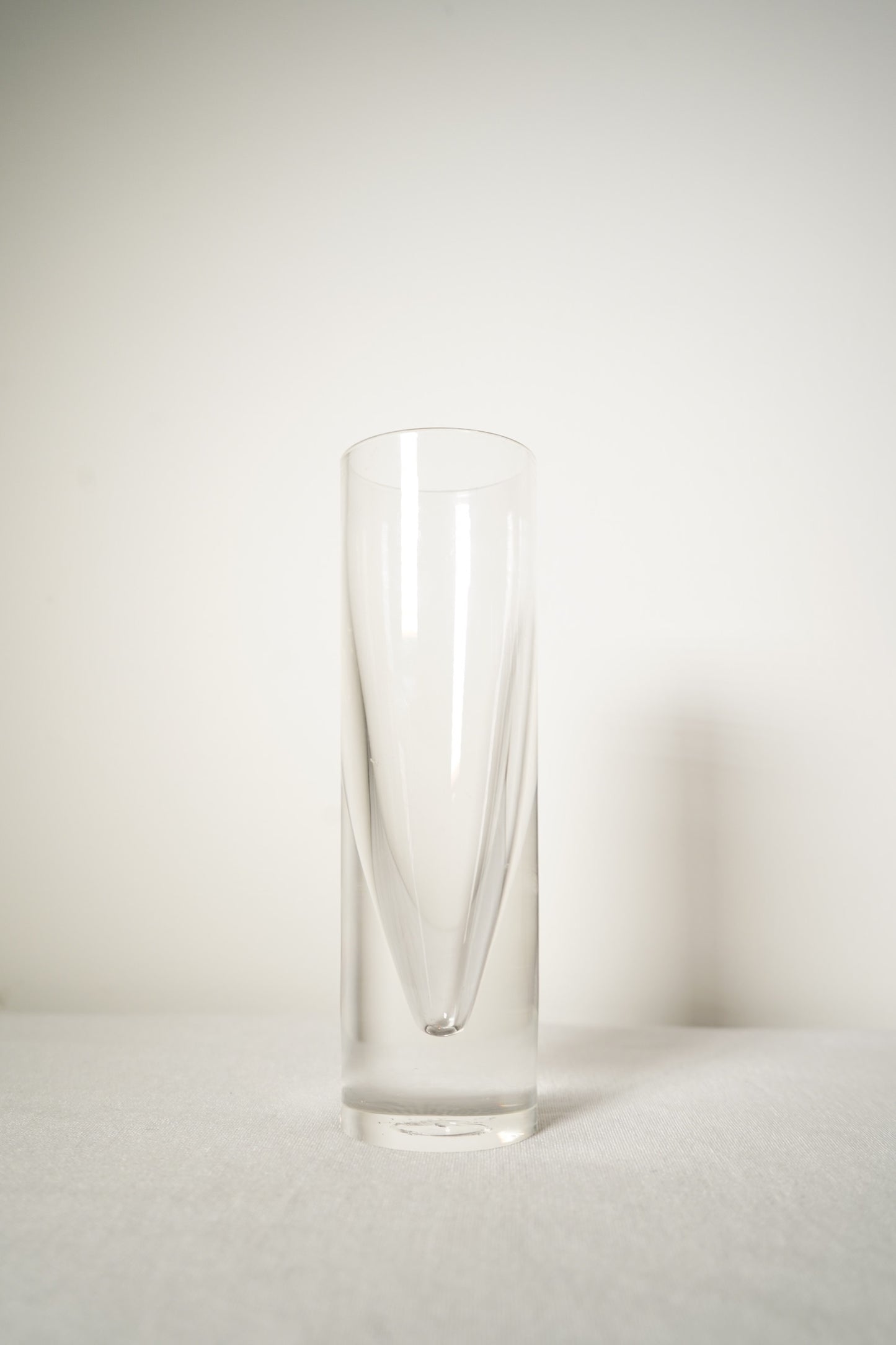 Set of Six 1970s Lucite Sculptural Highball Tumblers, Italian Modernist Style Barware