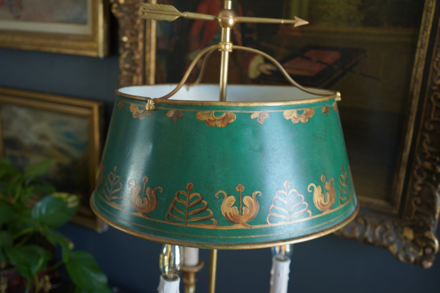 Antique French Bouillotte Lamp with Hand-Painted Tole Shade | Gilt Bronze / Brass Mix, Neoclassical, c.1920