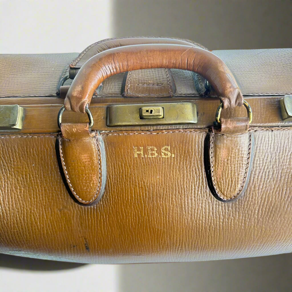 Antique Cowhide Leather Doctor’s Bag with Monogram “H.B.S.” – Early 20th Century Travel Satchel