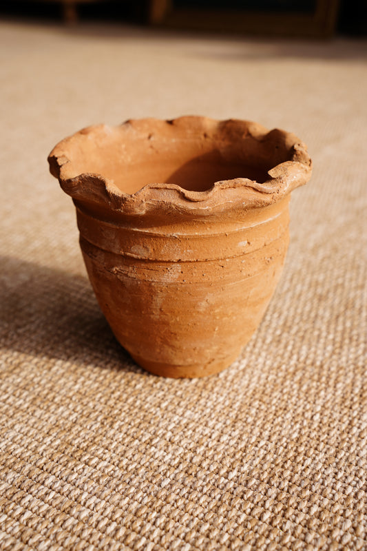 New Terracotta Ruffle Rim Garden Pot, Aged Finish