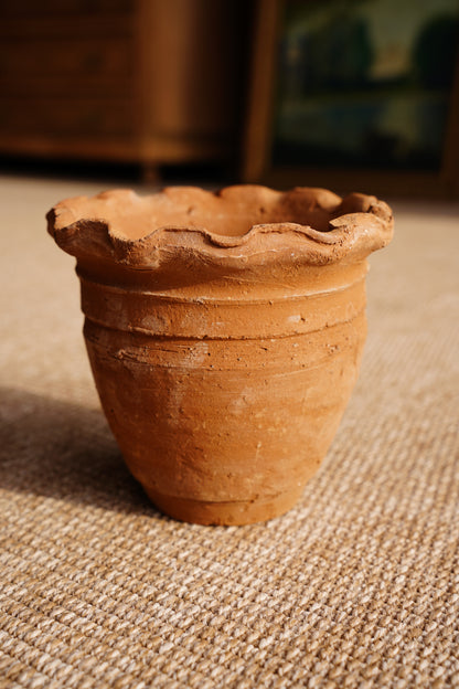 New Terracotta Ruffle Rim Garden Pot, Aged Finish