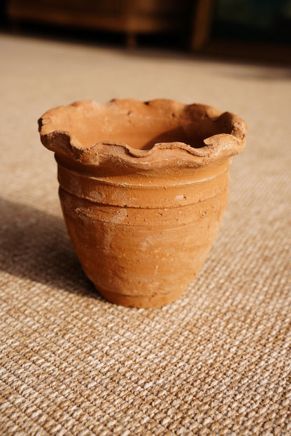 New Terracotta Ruffle Rim Garden Pot, Aged Finish