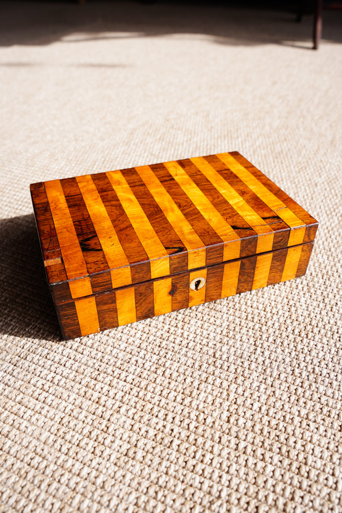 Antique Victorian Rosewood & Satinwood Striped Lap Desk detail