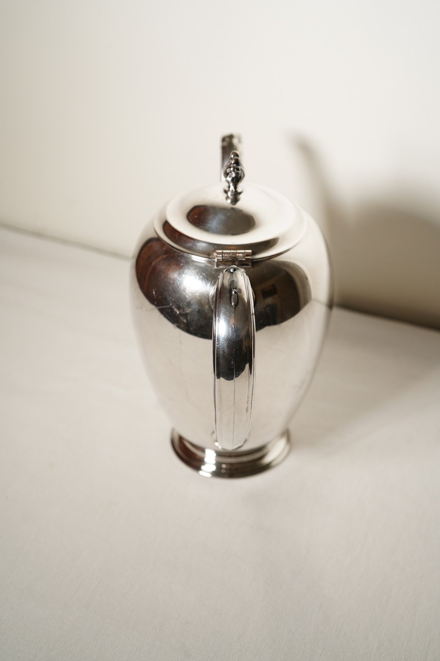 Early 20th Century Silver Plated Georgian Revival Teapot by Home Decorators Inc.