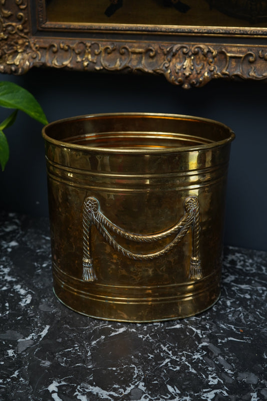 Vintage Brass Planter with Neoclassical Rope Design