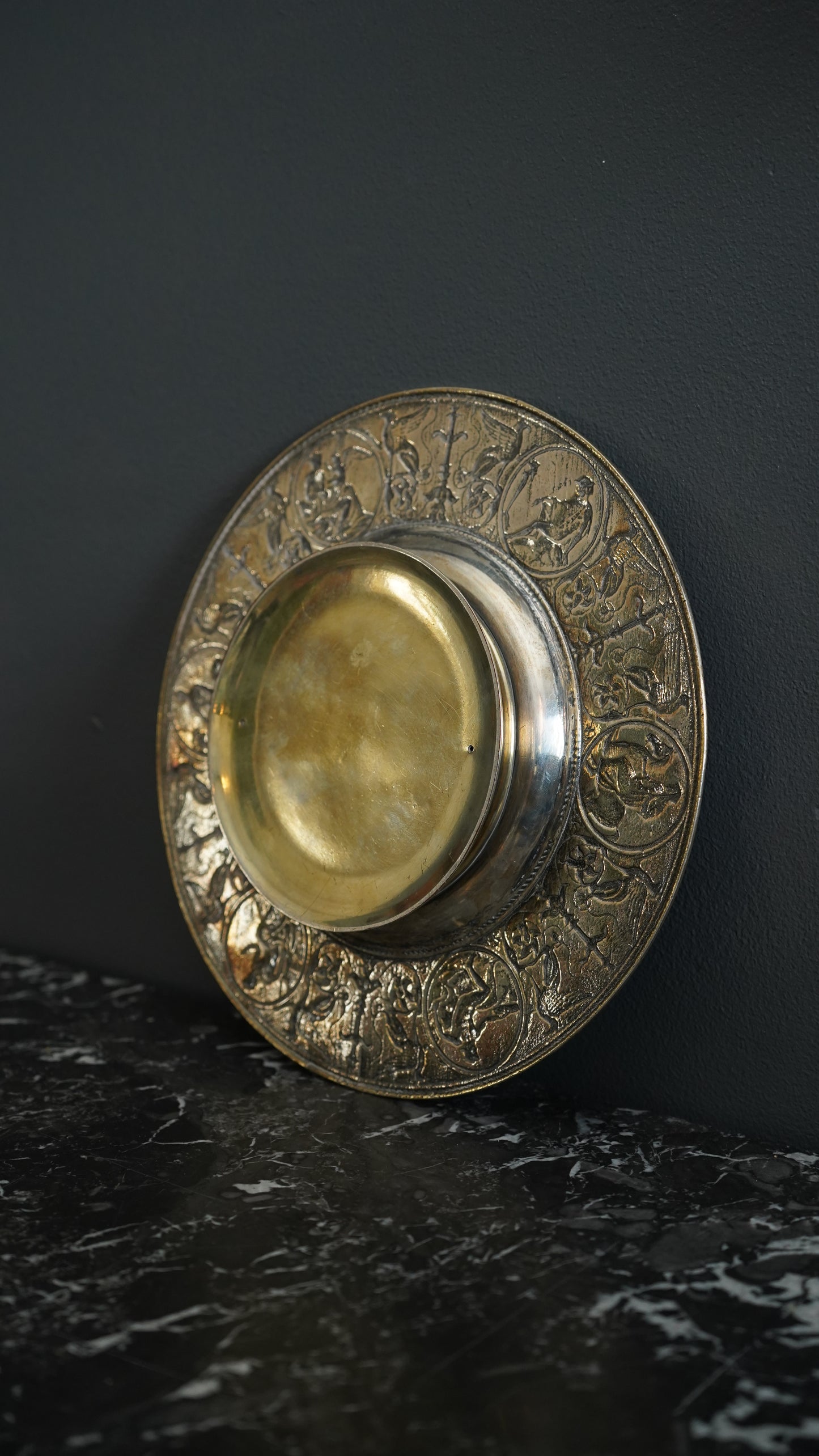 Victorian Silver-Plated Inkwell Depicting Boudica in Chariot – Neoclassical Revival Desk Accessory